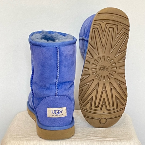 Rare Authentic Electric Blue Uggs - Picture 2 of 6